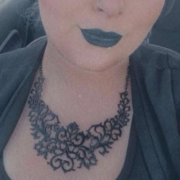 Gothic Glam GoddessWear Filigree & Scroll Gunmetal Black Statement Neckl… - Picture 11 of 13